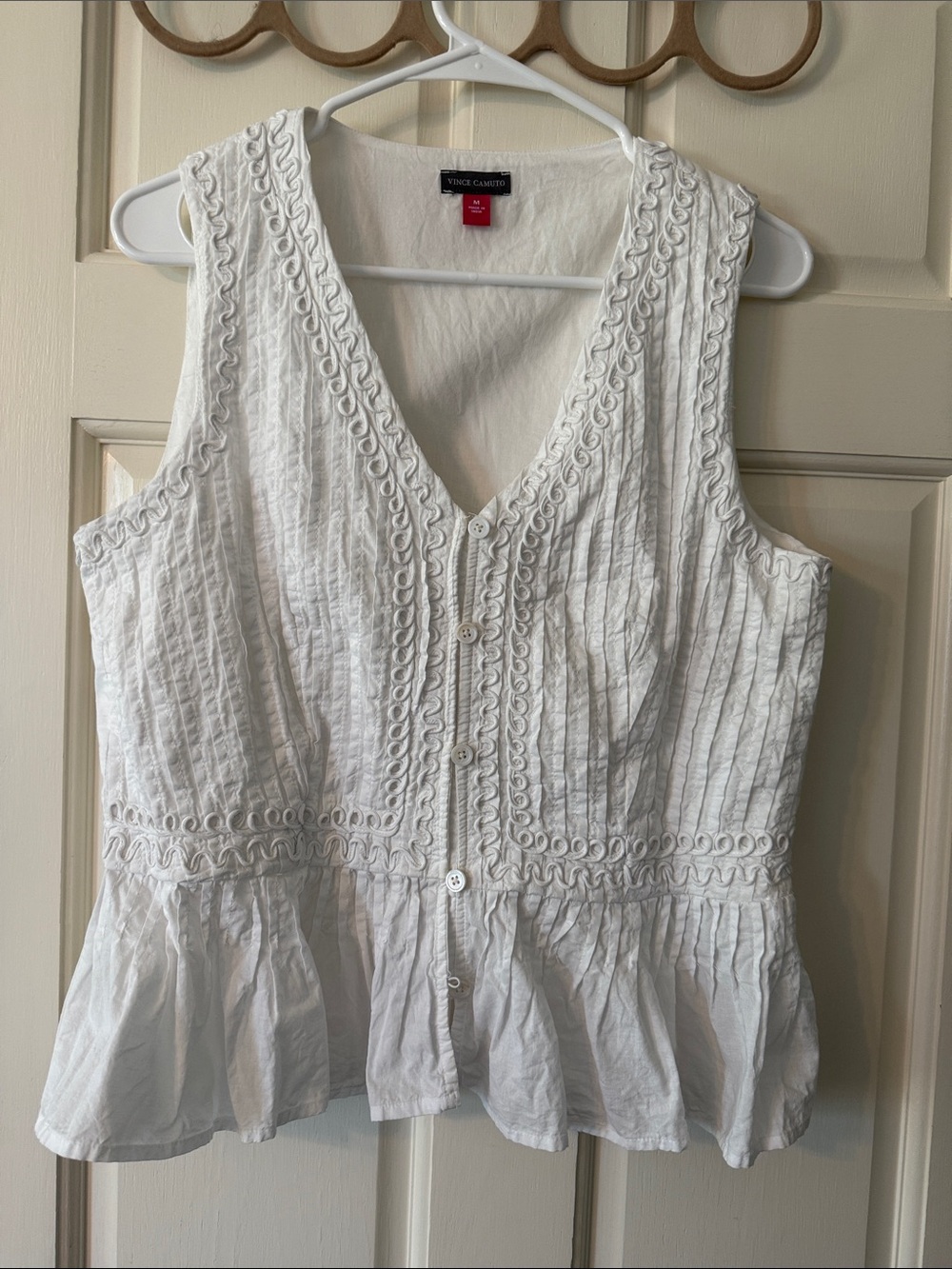 Vince Camuto White Sleeveless Peplum Button-Front Top